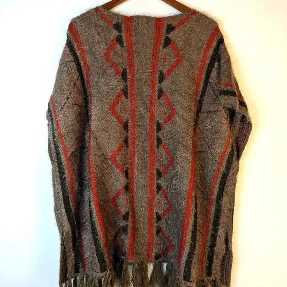Janice Boho Fringe Poncho - One Size - Picture 3 of 10